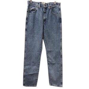 Wrangler 33 x34 Blue jeans classic fit 
durable denim  NWT